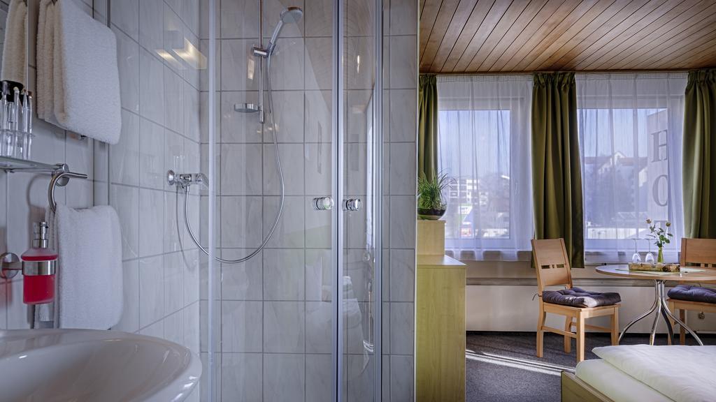 Standard Einzelzimmer mit Dusche